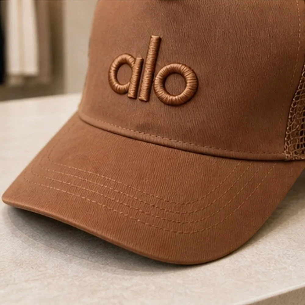 ALO Yoga Classic Brown Athletic Style Mesh Cap